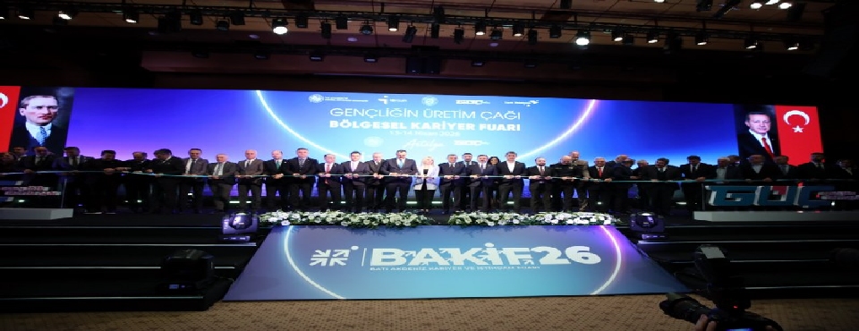 Batı Akdeniz Kariyer ve İstihdam Fuarına Yoğun İlgi
